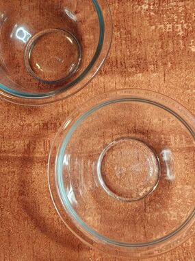 Pyrex Clear Glass Mixing Bowls (Set of 2)